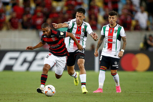 De La Cruz nega volta ao River: 'Estou bem no Flamengo'