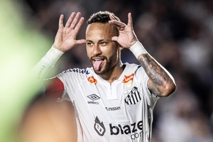 Neymar acerta renovao e fica no Santos pelo menos at o final do ano 