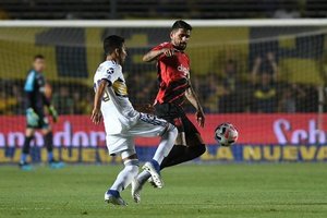 Athletico Paranaense  derrotado pelo Boca Juniors em amistoso na Argentina