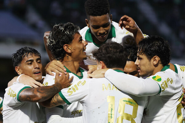 Estvo desencanta e Palmeiras supera o Guarani no Campeonato Paulista