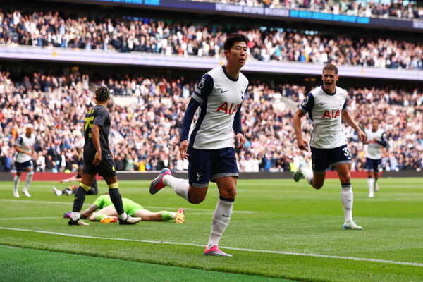 Son faz dois, Tottenham se impe e atropela Everton em Londres