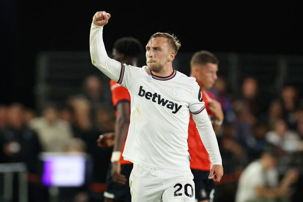Bowen renova com o West Ham 