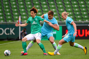 Wolfsburg aumenta o desespero do Werder Bremen para se manter em sexto