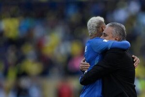 Tite v Neymar no top 3 com De Bruyne e Lewandowski