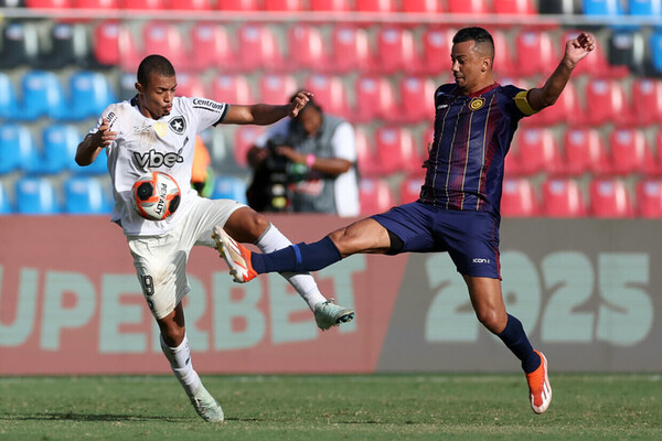 Madureira fere no contra-ataque, vence Botafogo e deixa luta por vaga em aberta