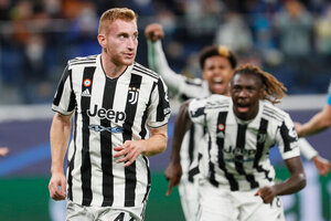 Com gol no fim, Juventus bate Zenit em jogo parelho pelo grupo H