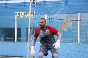 Goleiro do Vila Nova rejeita ida para o Vasco