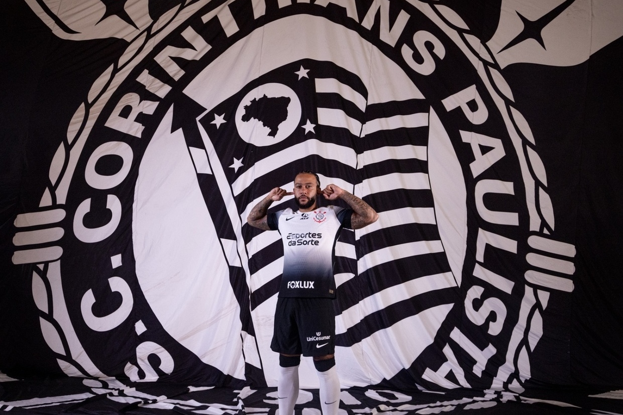 Corinthians inscreve reforços na Sul-Americana, mas Memphis deve estrear no Brasileiro