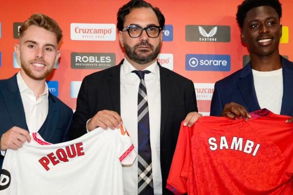 Dupla de reforos apresentada no Sevilla