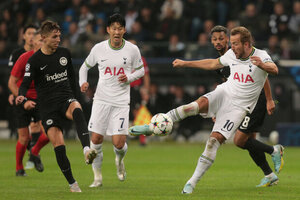 Eintracht Frankfurt e Tottenham ficam no empate na Liga dos Campees