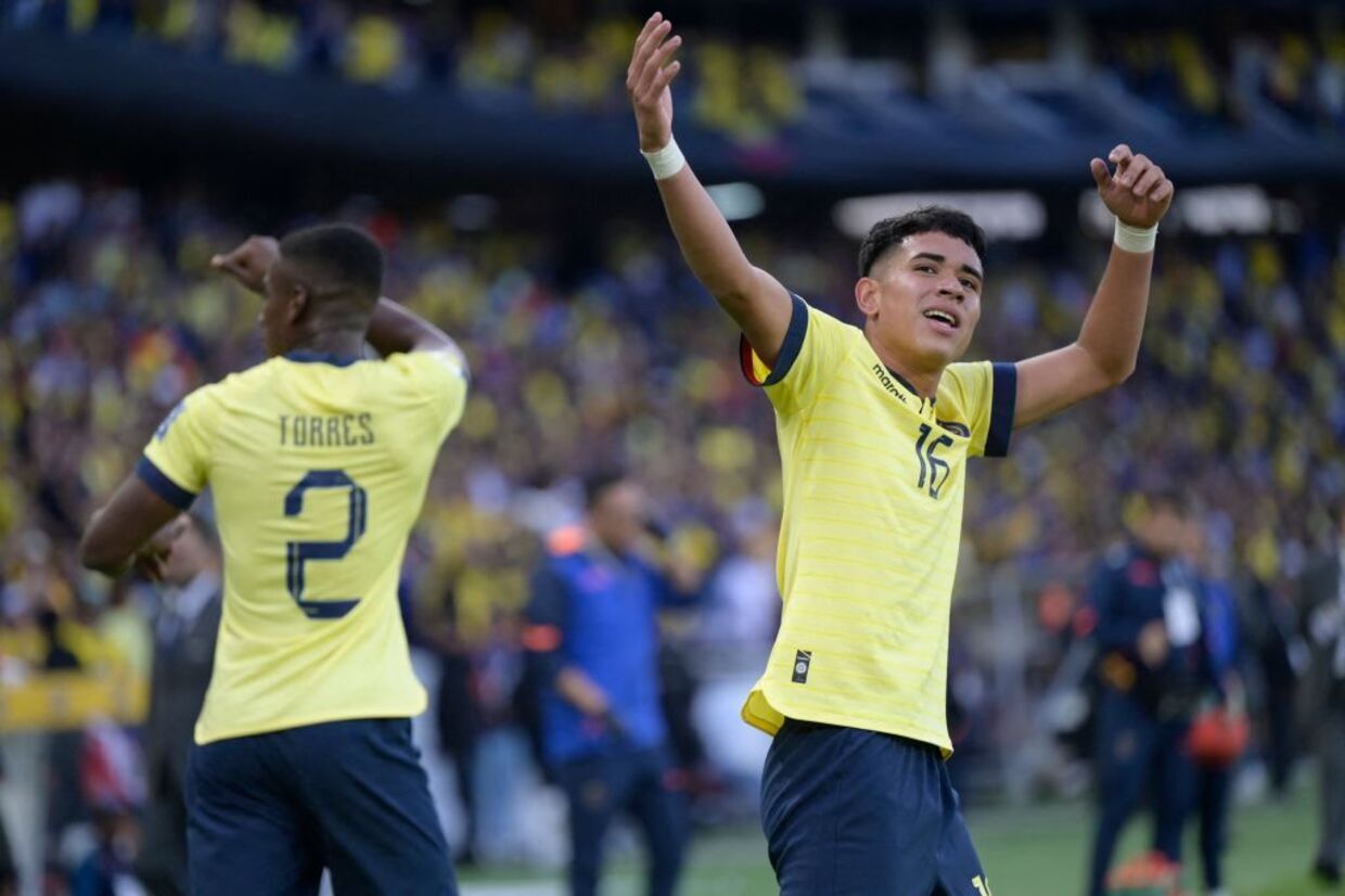 Kendry Páez volta a fazer história: Veja os feitos do futuro prodígio do Chelsea :: ogol.com.br