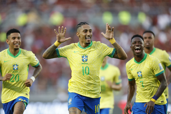 CBF admite pagar multa para contratar novo treinador da seleo