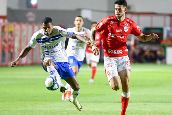 Vila busca virada, mas Paysandu arranca empate nos acrscimos no OBA