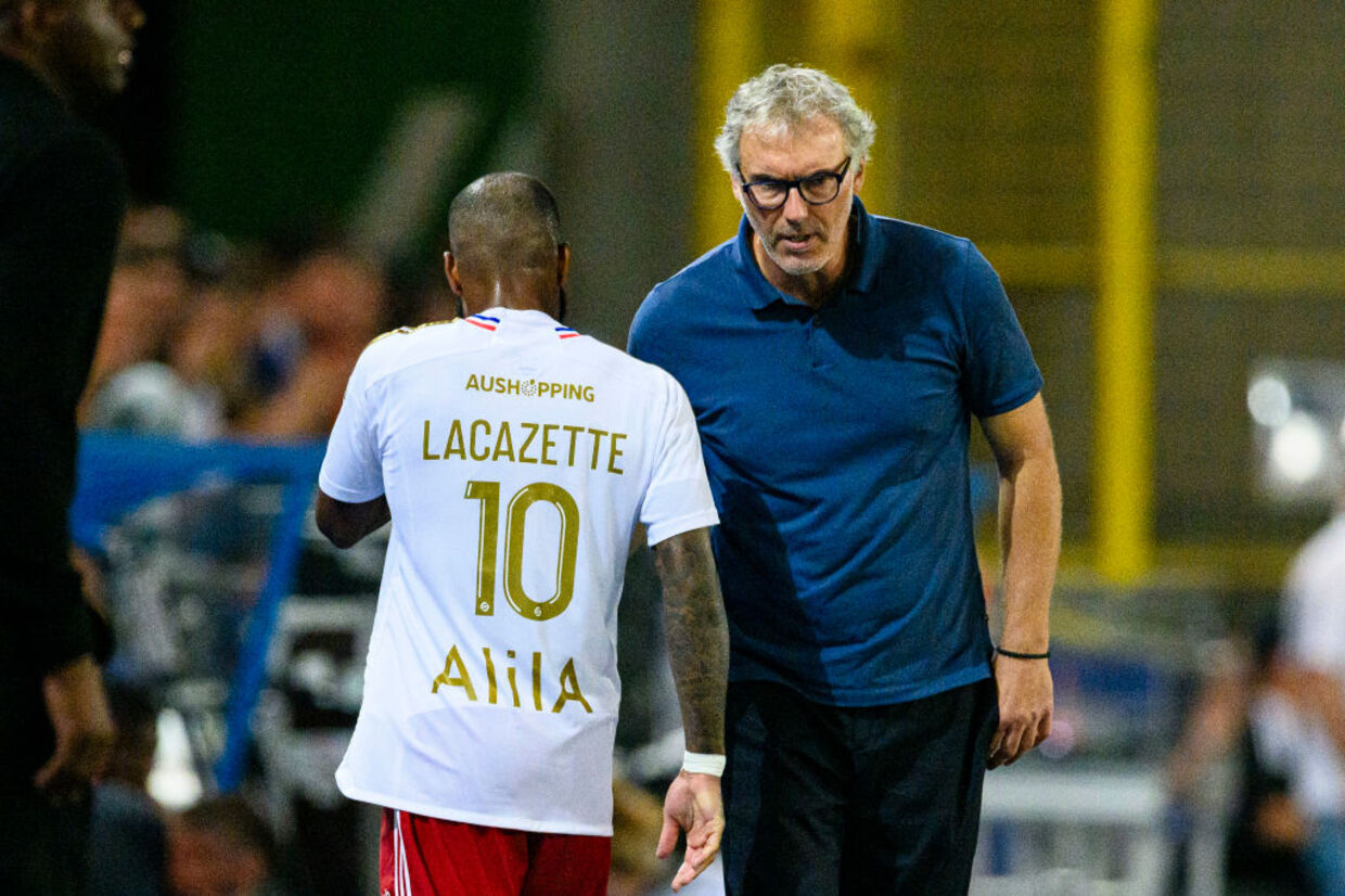 Sem vencer na temporada, Lyon anuncia saída do técnico Laurent Blanc