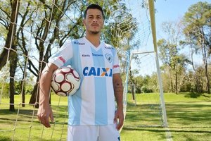 Belusso celebra 'melhor ano da carreira' com artilharias e sonha alto