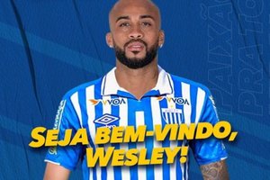 Ava se refora com Wesley