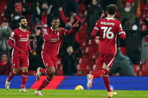 Liverpool  letal em Anfield, goleia Wolverhampton e segue na briga pelo topo do Ingls