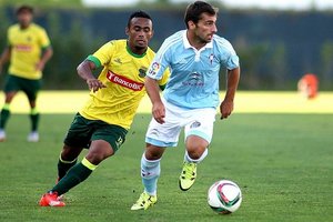 Wolverhampton busca lateral em Vigo