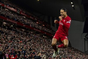 Van Dijk atualiza situao contratual no Liverpool
