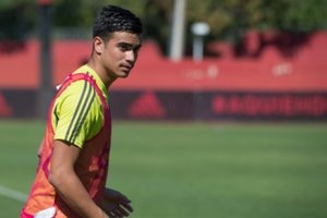 Real Madrid avana por Reinier