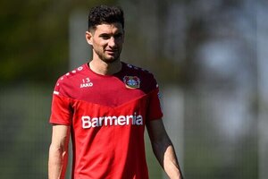 Bayer recusa proposta do Palmeiras por Lucas Alario e encerra negociaes