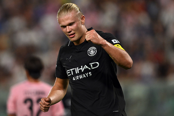 Savinho  garom, Haaland marca e City vence amistoso contra o Palermo