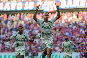 Deyverson marca, Cuiab surpreende na Arena Castelo e bate o Fortaleza