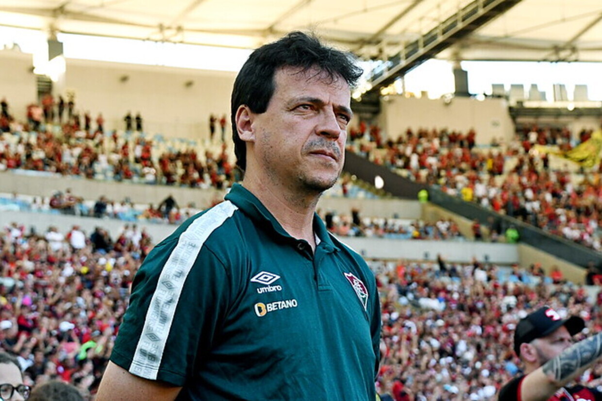Presidente do Fluminense reforça desejo de renovar com Diniz