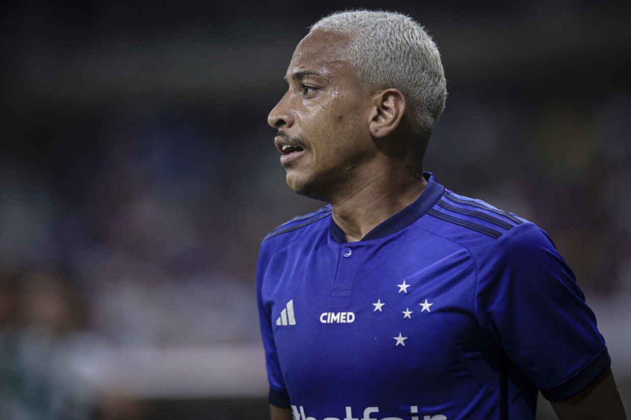Cruzeiro confirma lesão no joelho do recém-contratado Matheus Pereira
