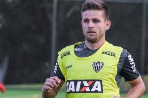 Gabriel Dias por Galdezani: Inter e Coritiba negociam troca