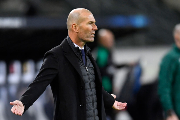 Zidane 'se coloca na fila' para substituir Deschamps na Frana: 'Mal posso esperar'