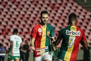Poveda persegue marca goleadora no alcanada desde 2013 na Srie B