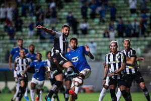 Cruzeiro e Botafogo fazem jogo animado, mas empatam sem gols pela Srie B
