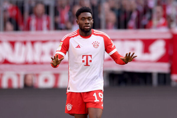 Alvo do Real, Davies entra em conflito aberto com o Bayern