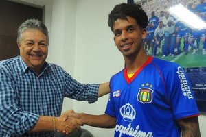 Palmeirense com passagem pelo Bara refora o So Caetano