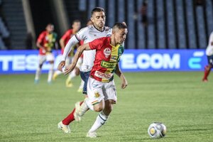 Castigado por lambana, Bahia inicia Nordesto com derrota para o Sampaio Corra
