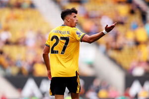 Aps desistir de Paquet, City mira contratao de luso-brasileiro do Wolves