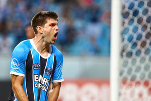 Kannemann entra na mira de time da Premier League