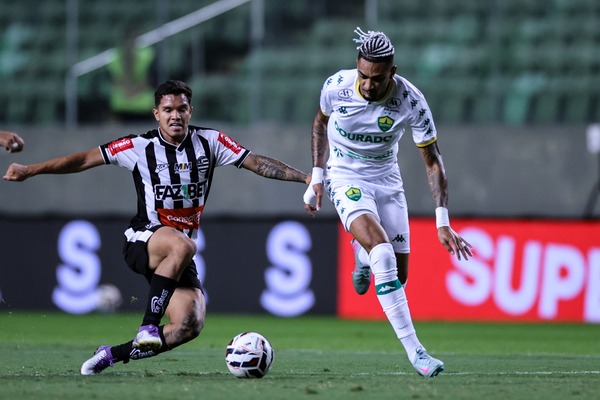 Cuiab domina fora de casa, vence o Athletic e entra no G4 da Srie B