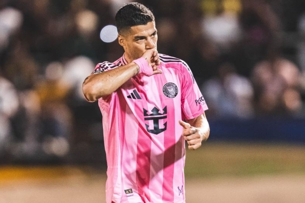 Surez marca, Messi volta com gol e Inter Miami avana na Jamaica