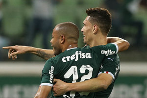 Sem maiores problemas, Palmeiras vence Sampaio Corra e vai s quartas da Copa do Brasil