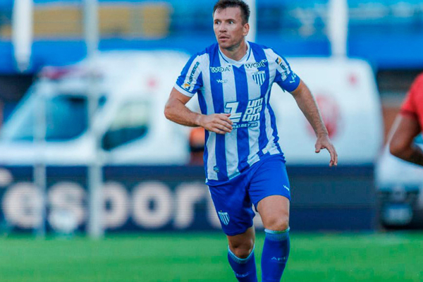Ava no sai do zero com o Atltico-GO e perde chance de liderar a Srie B