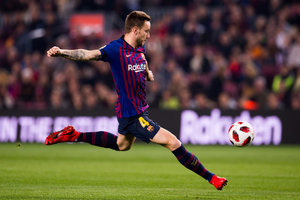 Chelsea sonda Barcelona por Rakitic