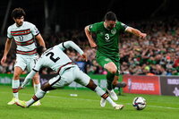 Portugal tropea na Irlanda e deixa definio de vaga para Copa para ltima rodada