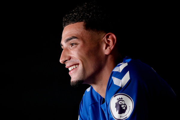 Ben Godfrey deixa a Premier League para defender a Atalanta