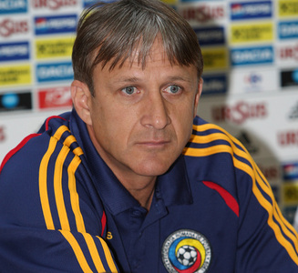 Emil Sandoi (ROM)
