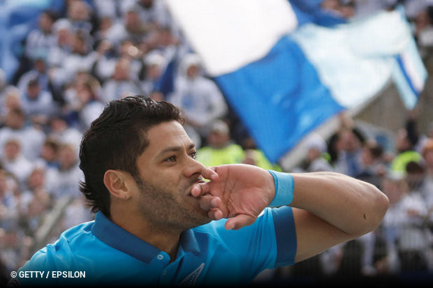 Hulk se coloca entre os dez principais artilheiros brasileiros na Champions