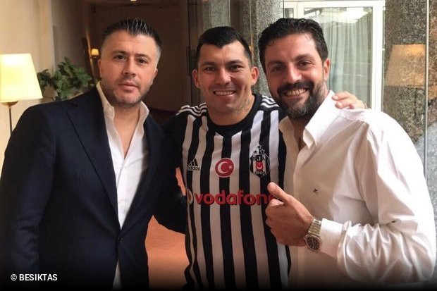 Pitbull´ chileno troca Inter por Besiktas 