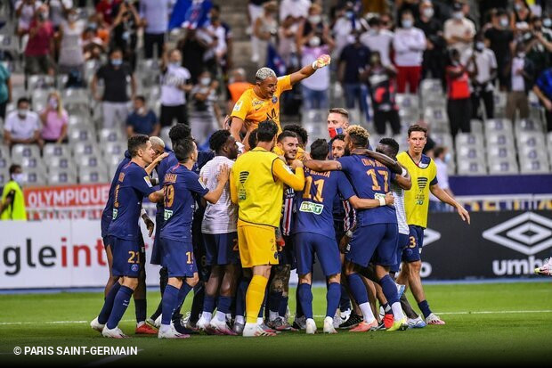 Lyon vence o Barcelona e volta a conquistar a Liga dos Campeões