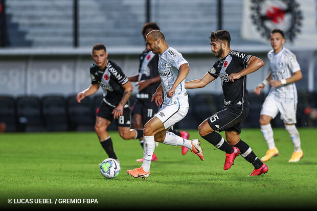Em Jogo De Poucas Oportunidades Vasco E Gremio Nao Saem Do Zero Ogol Com Br